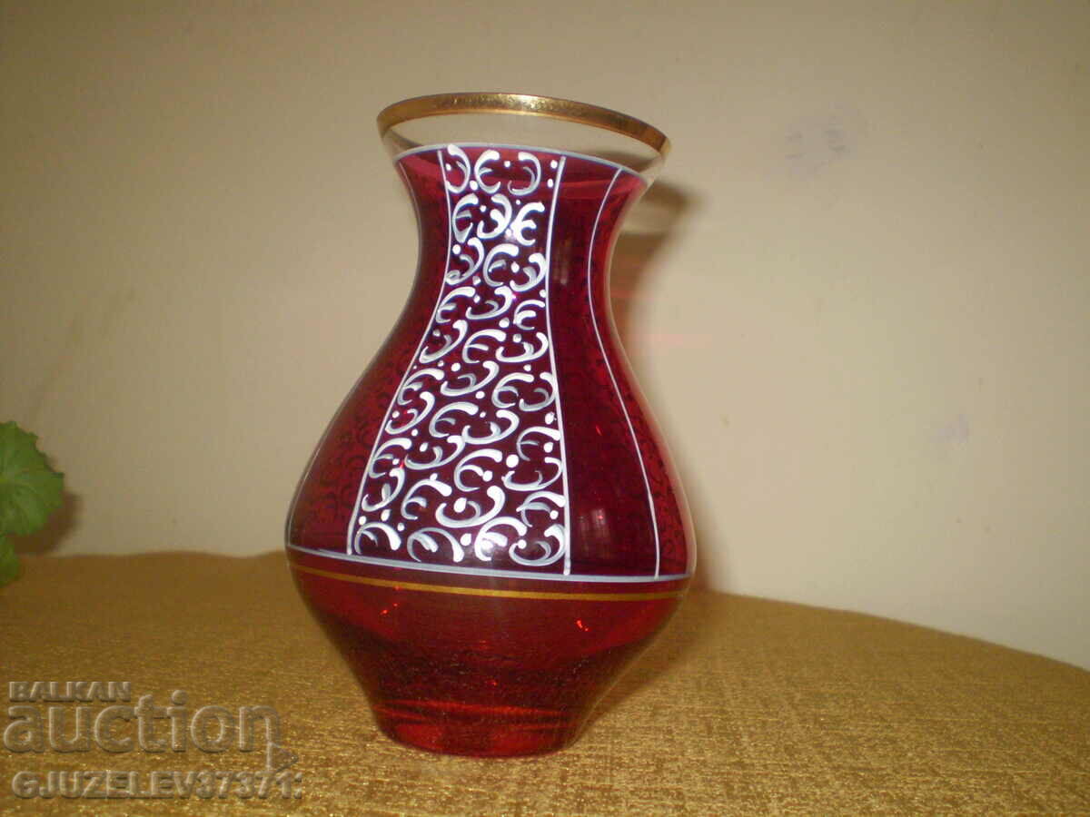 Auction  Art Deco BEAUTIFUL red glass vase with painted ornaments