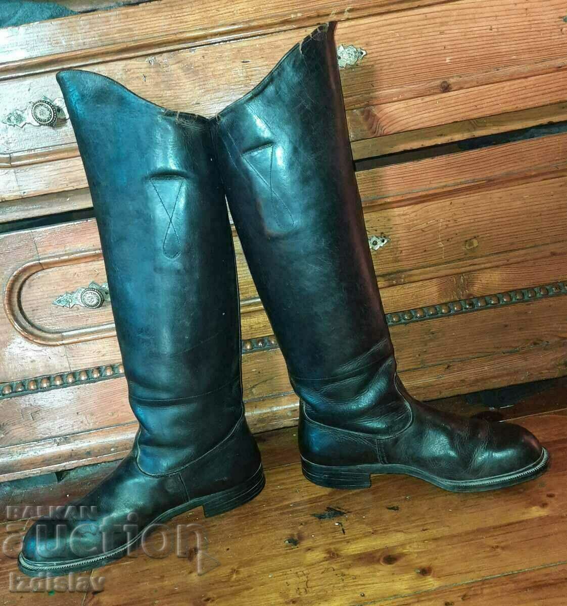 Доставка на Стари кавалерийски царски кожени ботуши