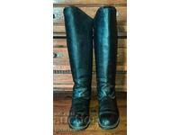 Old cavalry royal leather boots