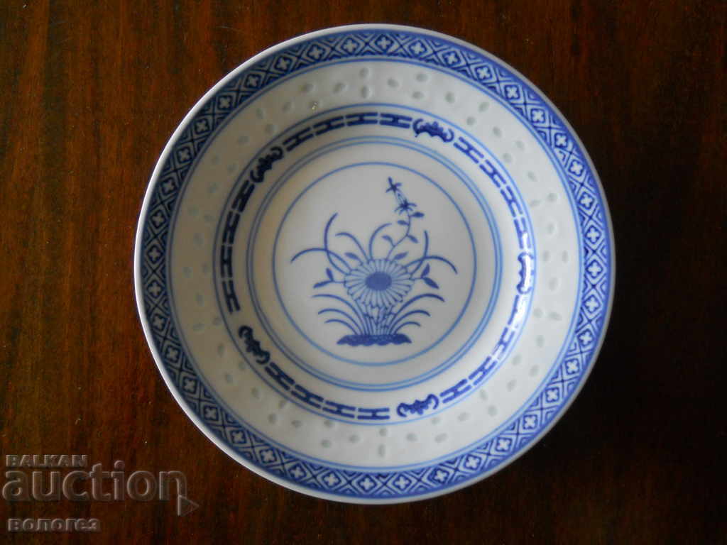 porcelain plate - China (fine porcelain)