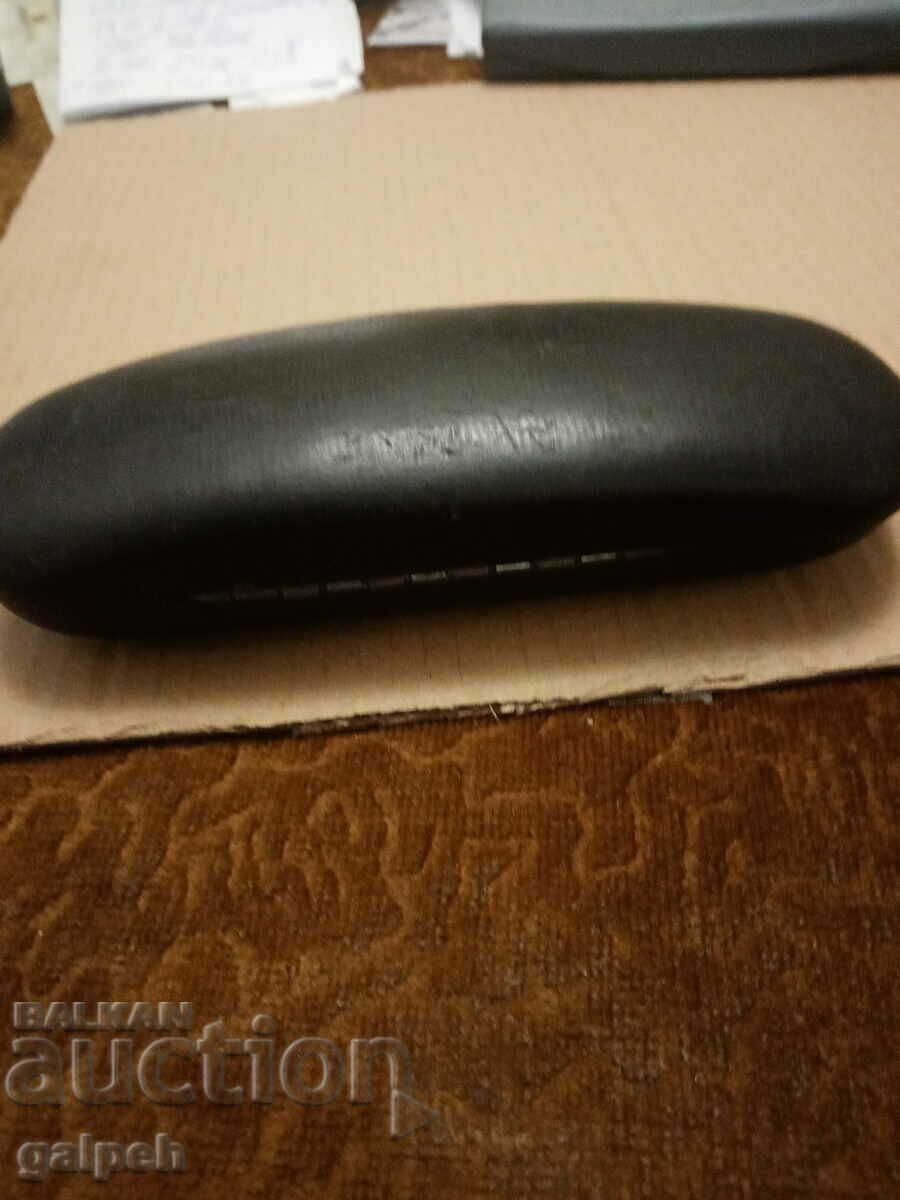 Auction  CASE FOR GLASSES - BGN 3