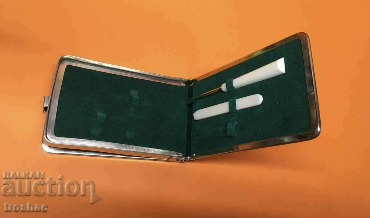 Old Luxury Vanity Box with Engraved Wish with price 18.00 BGN | € 9.20 Old Luxury Vanity Box with Engraved Wish with price 18.00 BGN | € 9.20