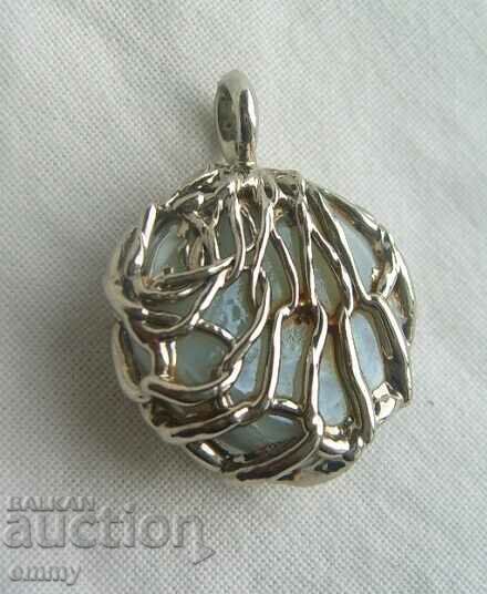 Auction Old pendant necklace locket - chained heart Auction Old pendant necklace locket - chained heart