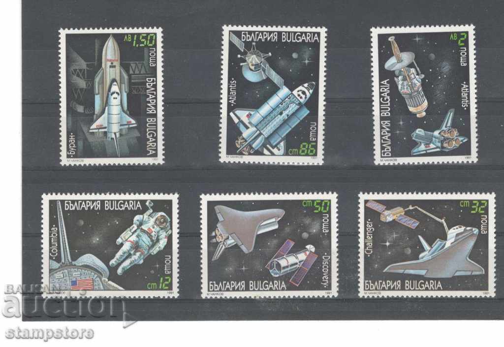 Series 10 g Space shuttles
