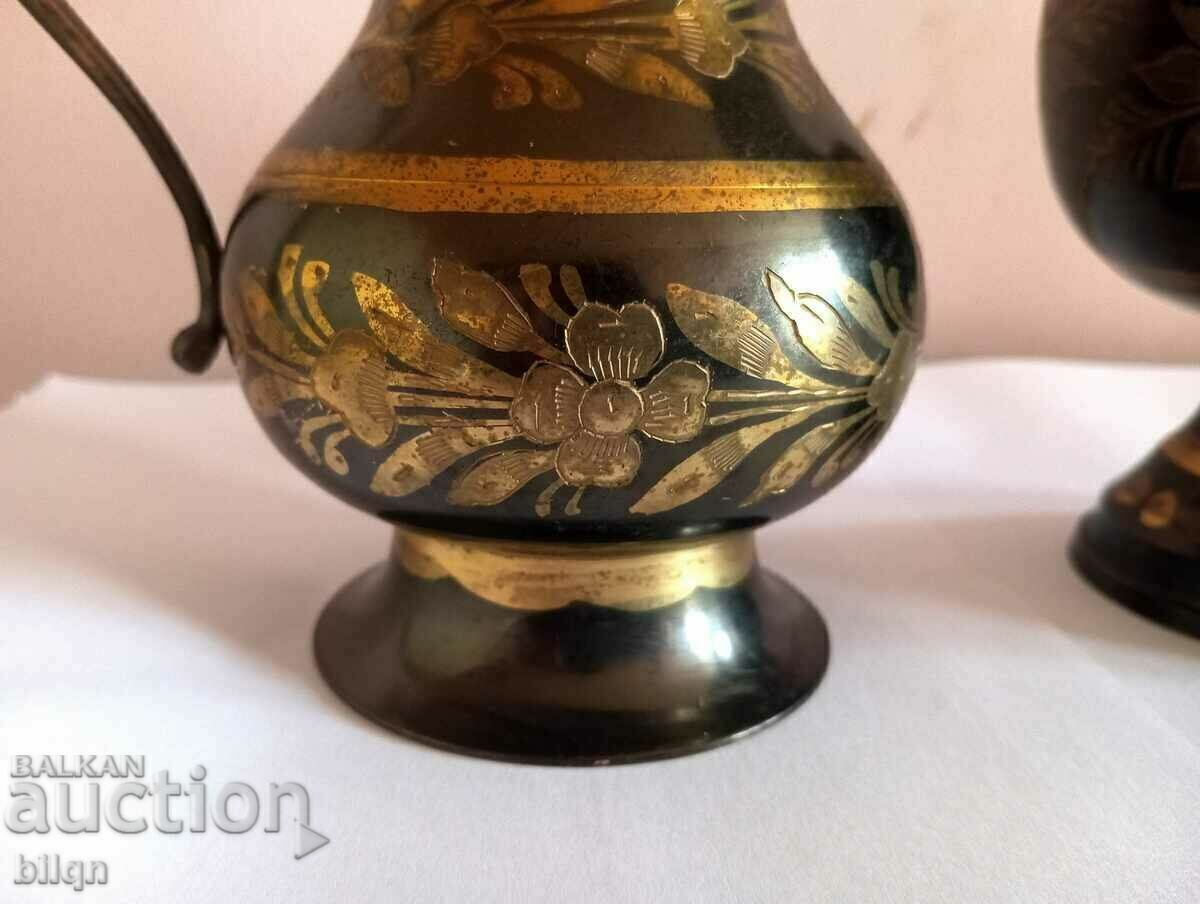 Доставка на Страхотни Стари Бронзови Кани