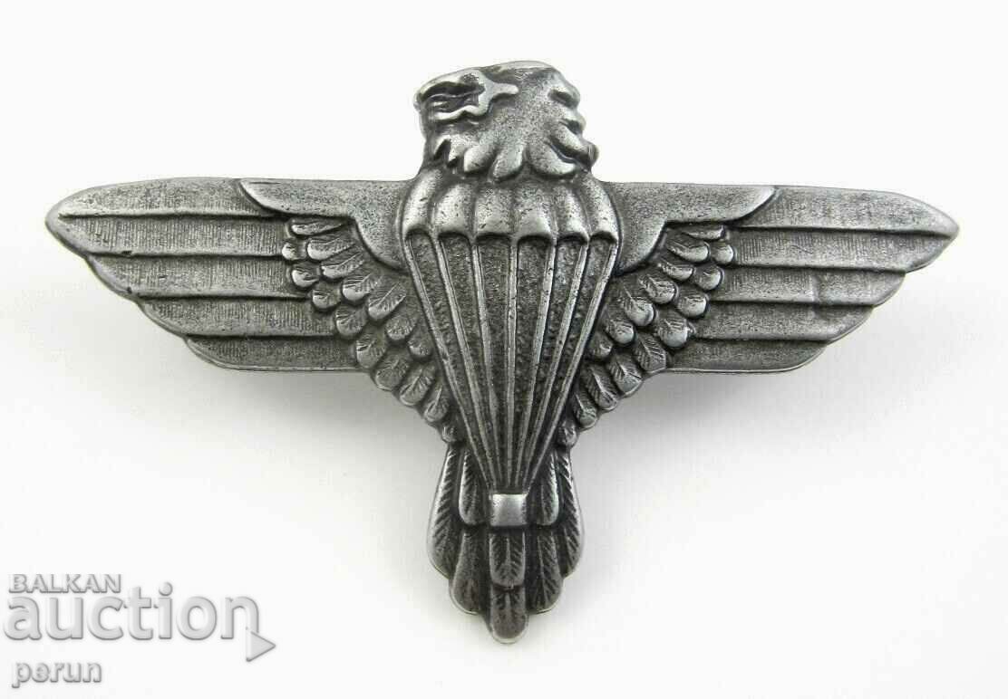 SOUTH AFRICA-AIRFORCE-PARACHUTIST-MILITARY BADGE-BADGE-SCREW