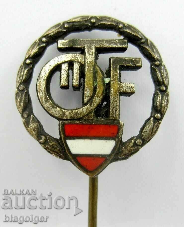 Delivery of OLD AUSTRIAN SPORTS BADGE Delivery of OLD AUSTRIAN SPORTS BADGE
