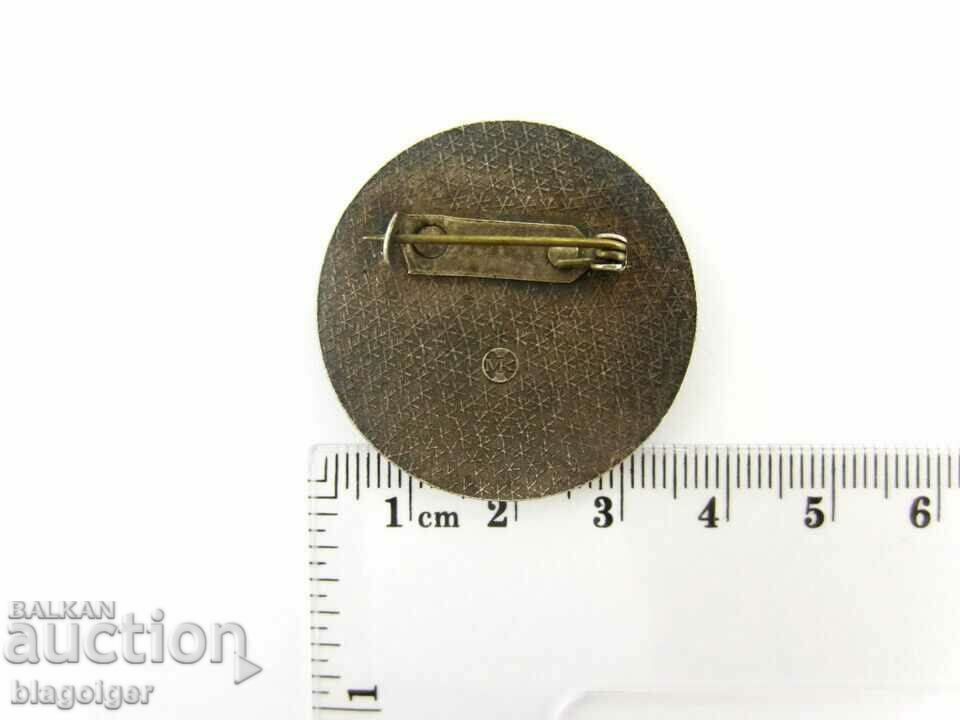 Auction  FIS WORLD CUP IN SKIING-HIGH TATRAS-SLOVAKIA-1983