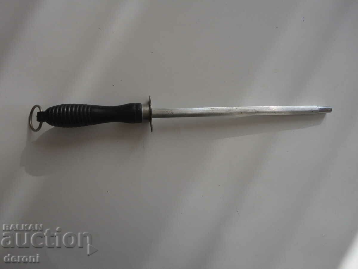 Auction German massat grinder 22 Auction German massat grinder 22