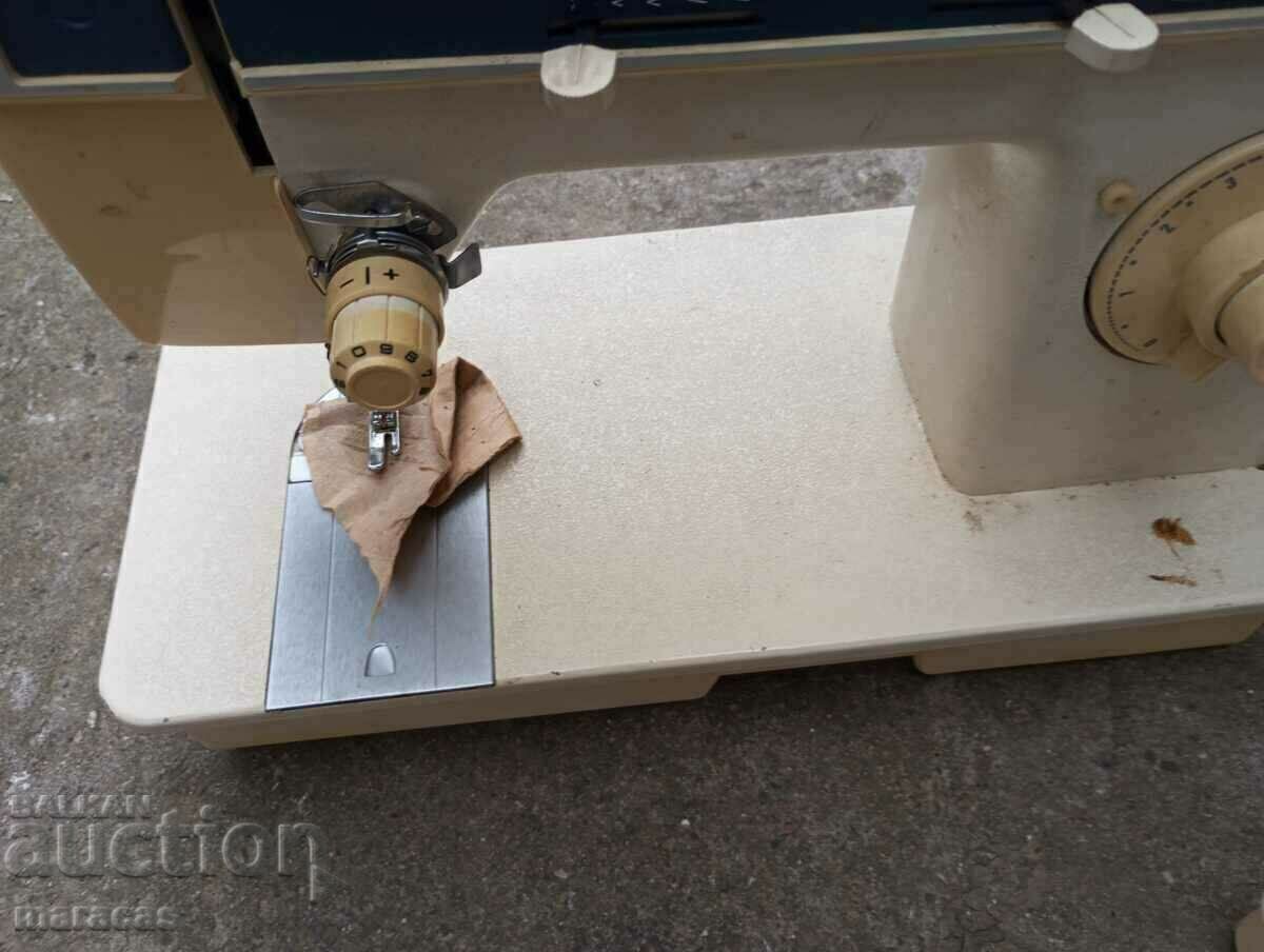 Singer electric sewing machine with price 40.00 BGN | € 20.45 Singer electric sewing machine with price 40.00 BGN | € 20.45