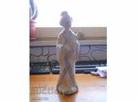 старинна порцеланова статуетка - гейша (Япония)