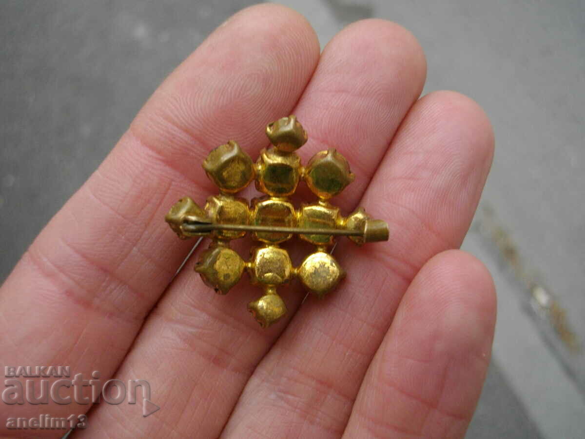 СТАРА БРОШКА - 5