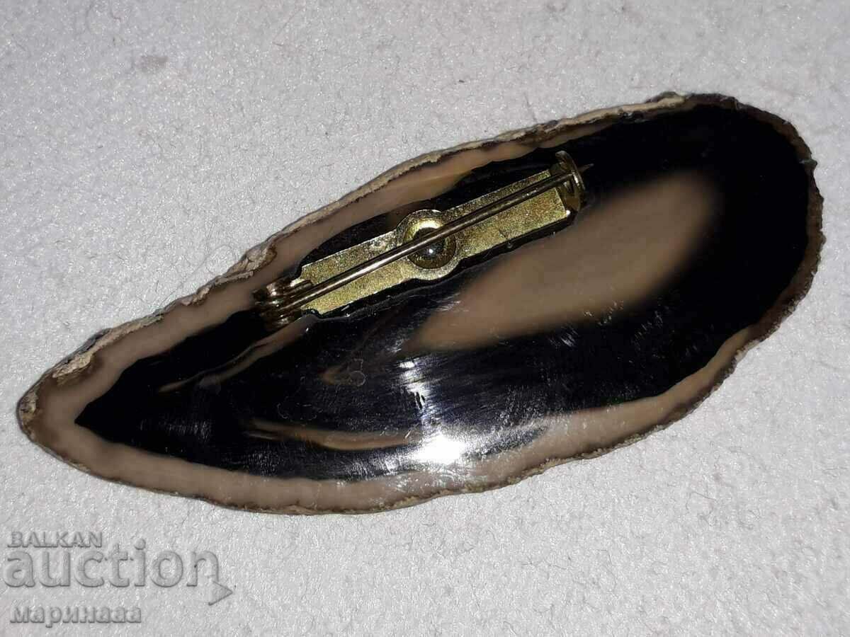 OLD BROOCH. Agate with price 6.00 BGN | € 3.07 OLD BROOCH. Agate with price 6.00 BGN | € 3.07