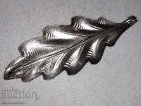 ANTIQUE BROOCH. SILVER BRONZE