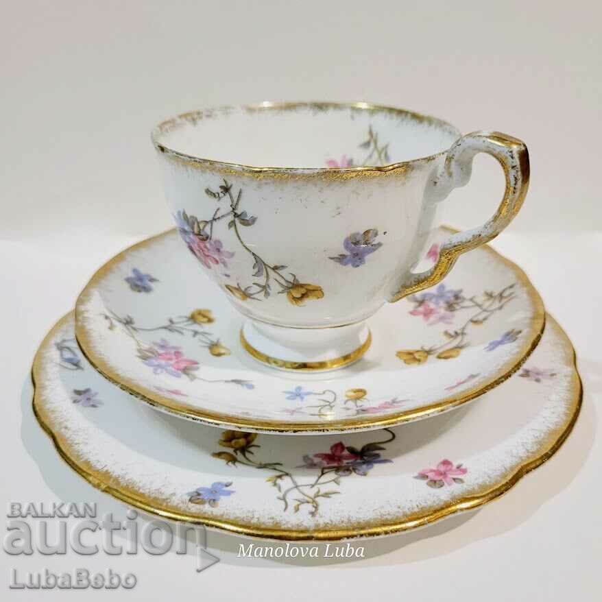 Delivery of Royal Stafford triple set, Violets Pompadour pattern. Delivery of Royal Stafford triple set, Violets Pompadour pattern.