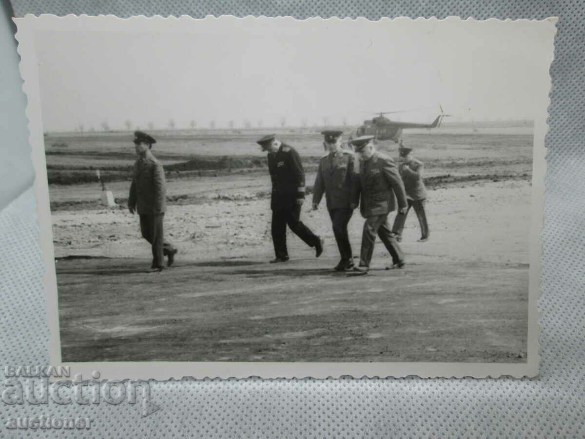 PHOTO OF GOOD JUROV GENERALS- EXERCISE, HELICOPTER