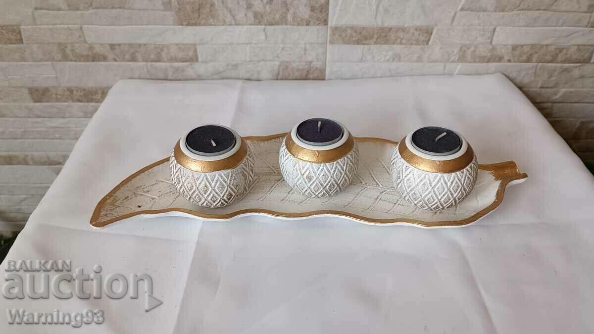 Decor din lemn / suport pentru lumanari - NOU cu preț € 7.00 | 13.69 BGN