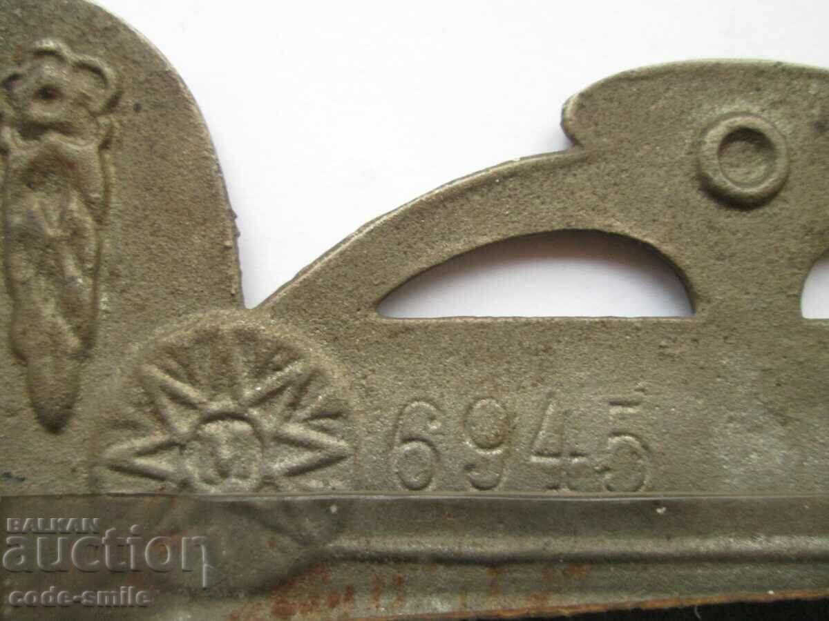 Old large cast iron inkwell with picture frame Germany - 6 Old large cast iron inkwell with picture frame Germany - 6