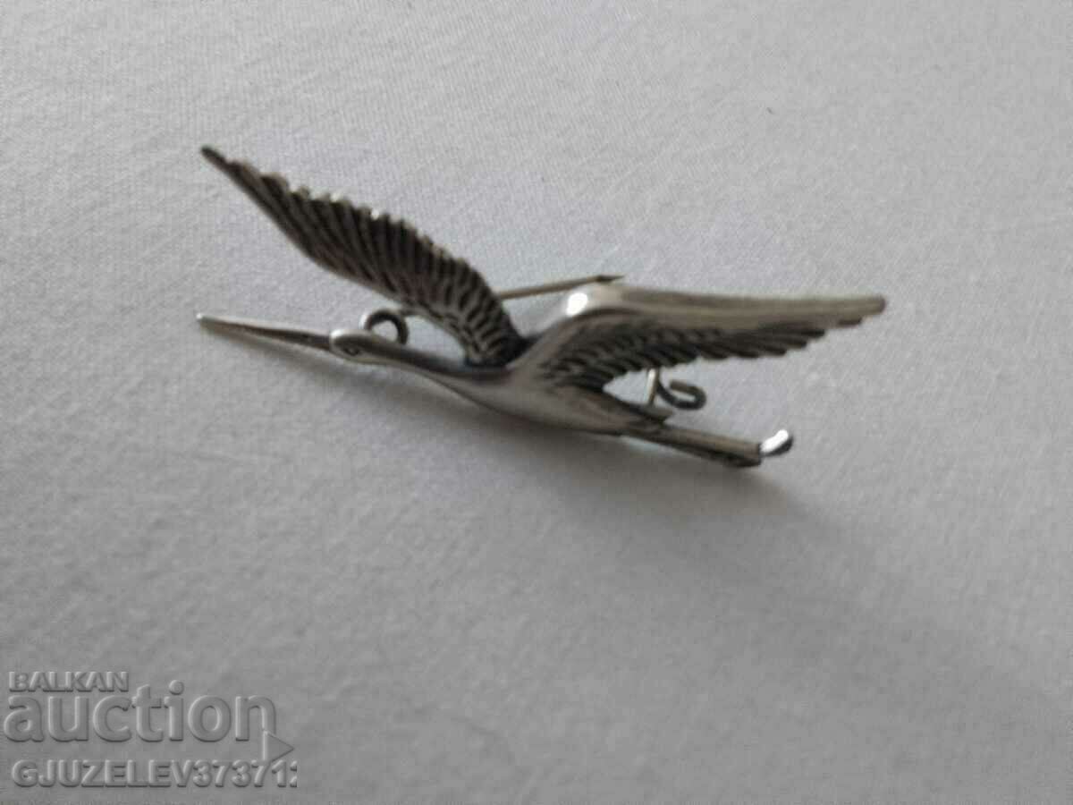 Broșă cu barză elegantă cu preț 75.00 BGN | € 38.35