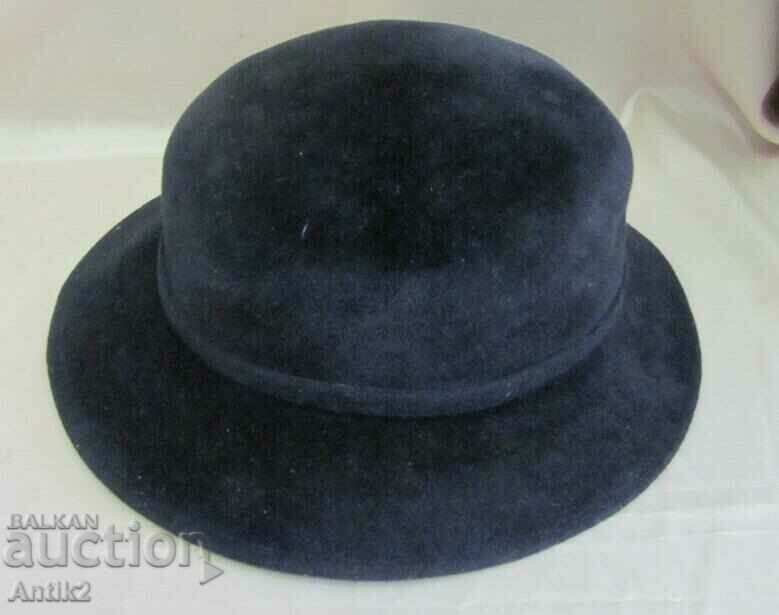 Auction  50's Vintage Women's Black Felt Hat