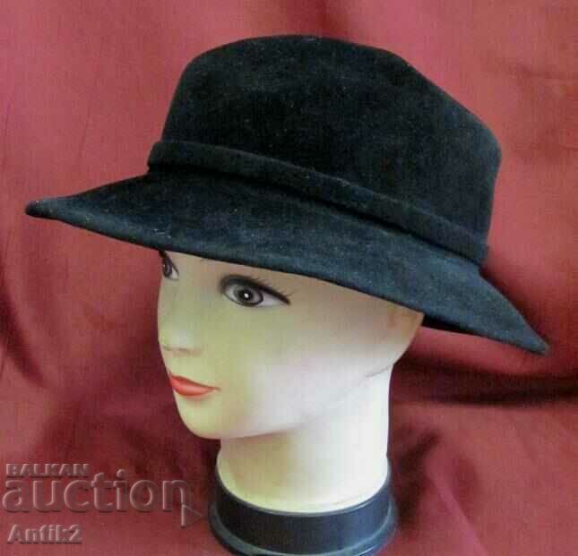 50's Vintage Women's Black Felt Hat - 7