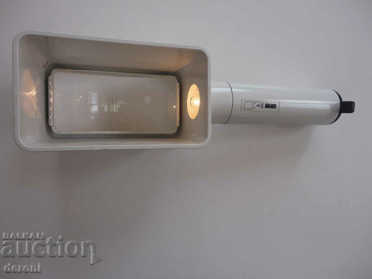 Delivery of Great German ESchenbach magnifier with 3x light Delivery of Great German ESchenbach magnifier with 3x light