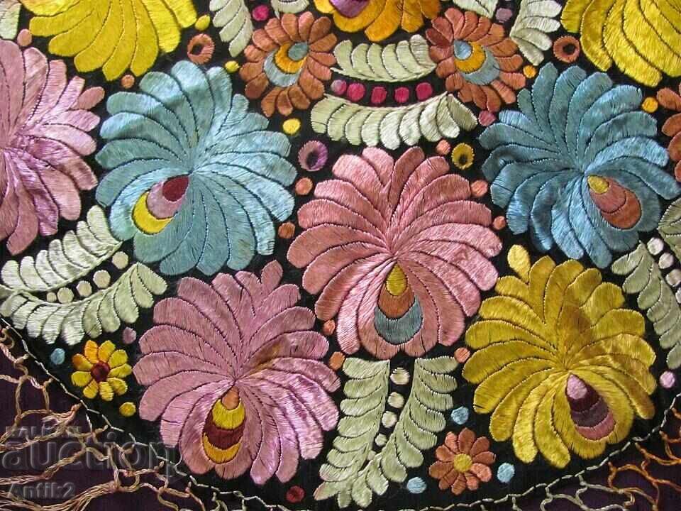 Antique Tablecloth, Table Square - 7