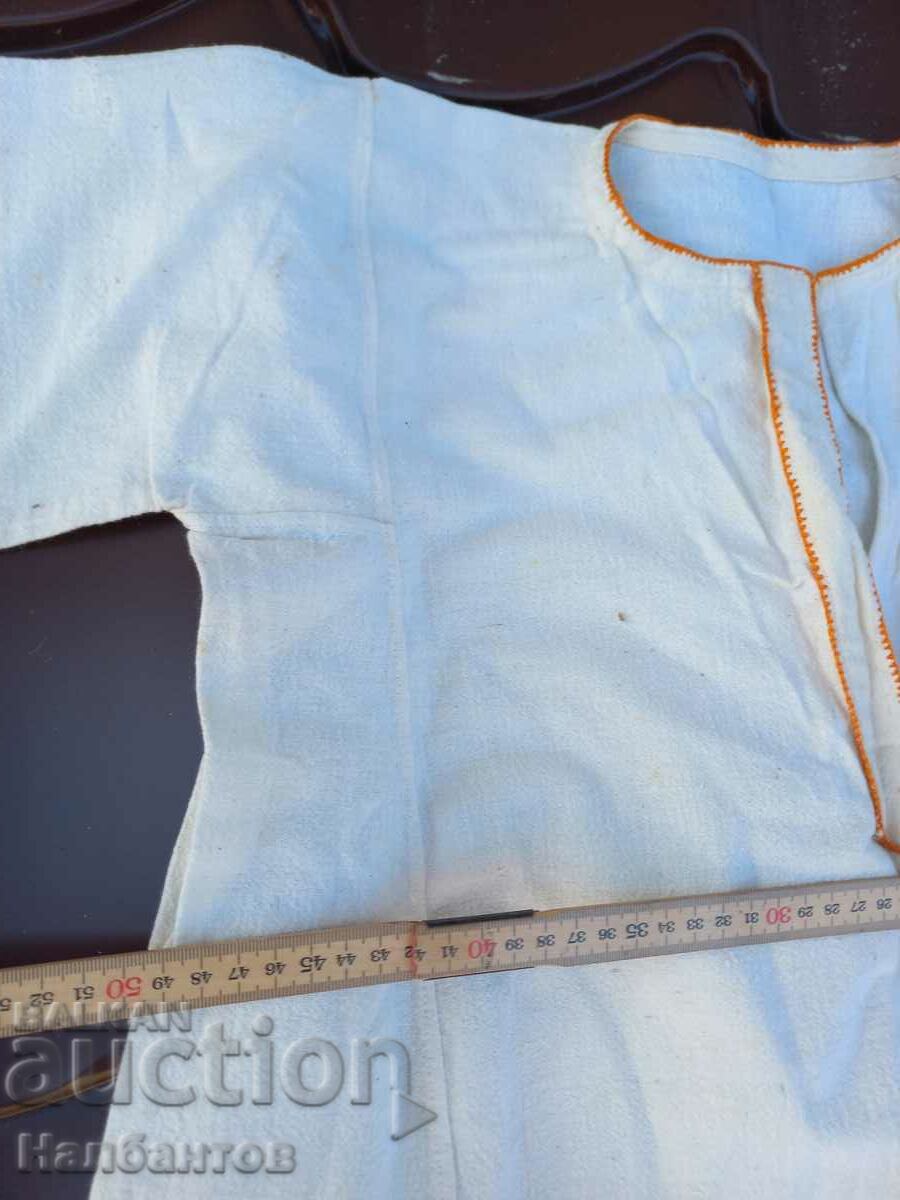 Auction OLD WOMAN'S SHIRT WEAR Auction OLD WOMAN'S SHIRT WEAR