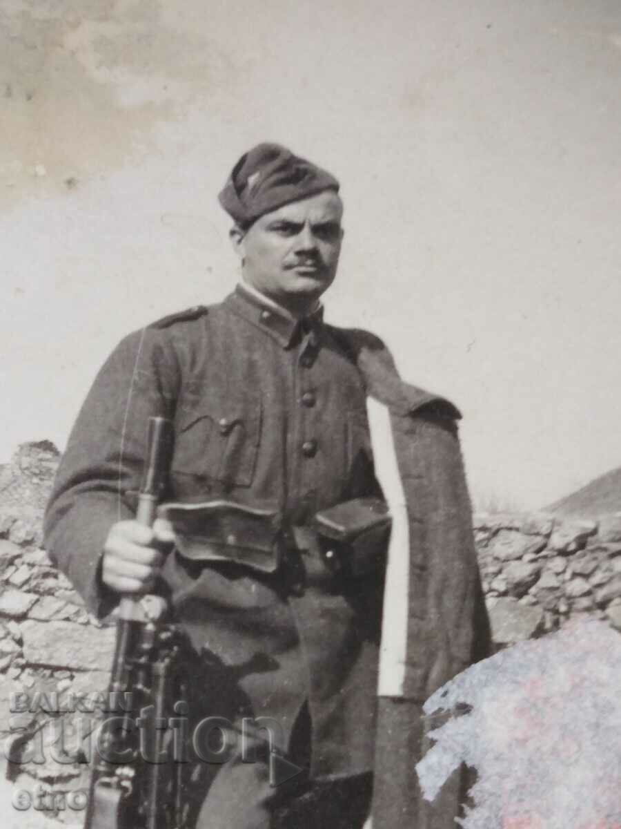 Auction  ROYAL PHOTO - soldier, rifle, machine gun