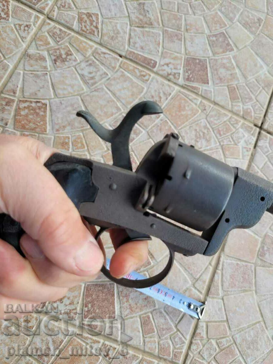 Auction gun, pishtov, flint, euzalia Auction gun, pishtov, flint, euzalia