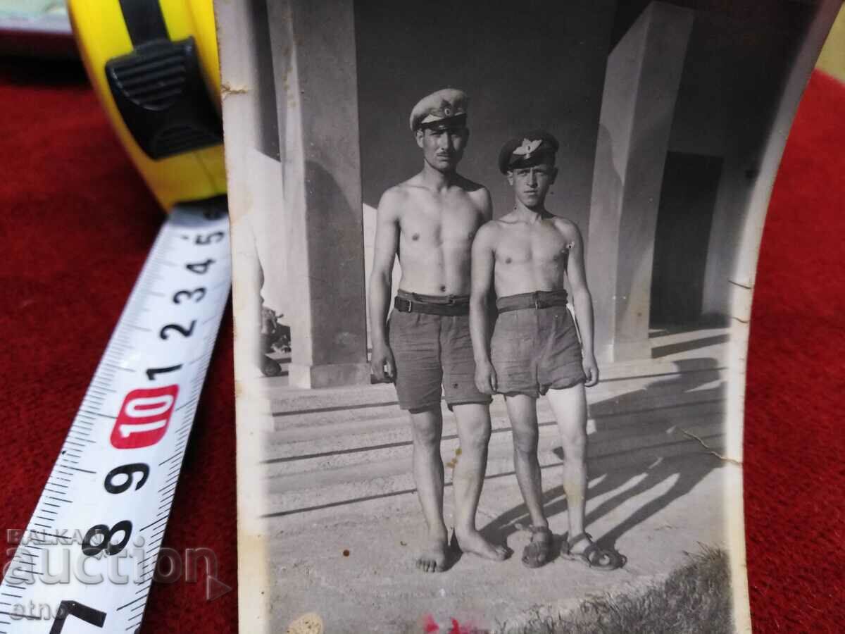 1943,ЦАРСКА СНИМКА ВВС,ФУРАЖКА,УНИФОРМА,летище КАРЛОВО с цена 25.00 лв. | € 12.78 1943,ЦАРСКА СНИМКА ВВС,ФУРАЖКА,УНИФОРМА,летище КАРЛОВО с цена 25.00 лв. | € 12.78