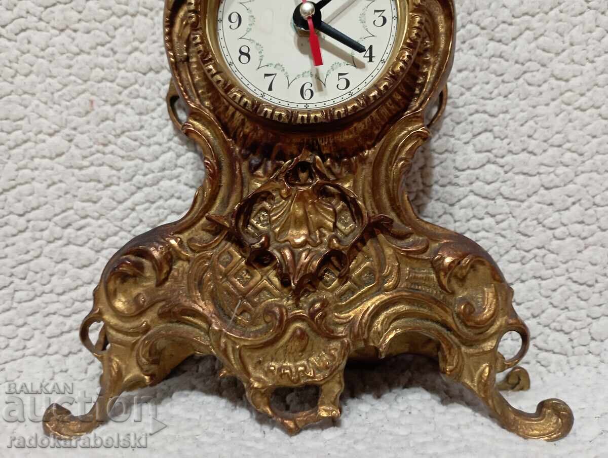 Antique solid bronze clock with price 159.90 BGN | € 81.76