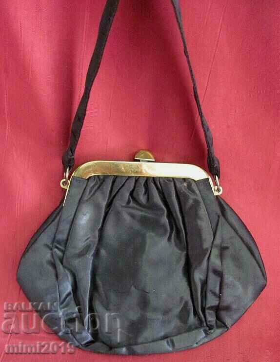 60's Antique Small Ladies Purse with price 45.00 BGN | € 23.01
