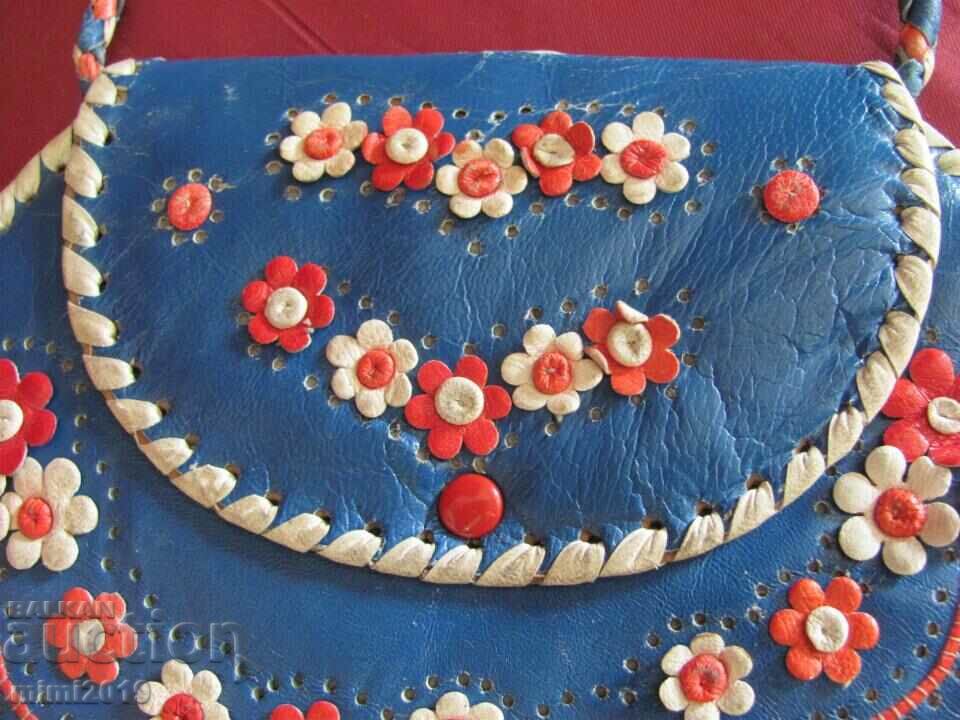 Auction  30's Small Leather Ladies Bag