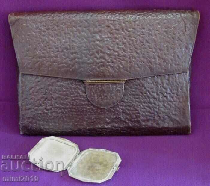 30's Antique Ladies Bag Clutch Purse with Poudrier with price 45.00 BGN | € 23.01 30's Antique Ladies Bag Clutch Purse with Poudrier with price 45.00 BGN | € 23.01