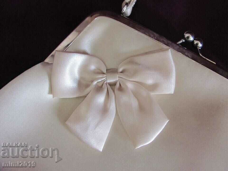 Auction  60's Small Ladies' Bag satin and metal clasp