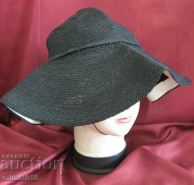 Antique Women's Wide Brim Hat with price 30.00 BGN | € 15.34 Antique Women's Wide Brim Hat with price 30.00 BGN | € 15.34