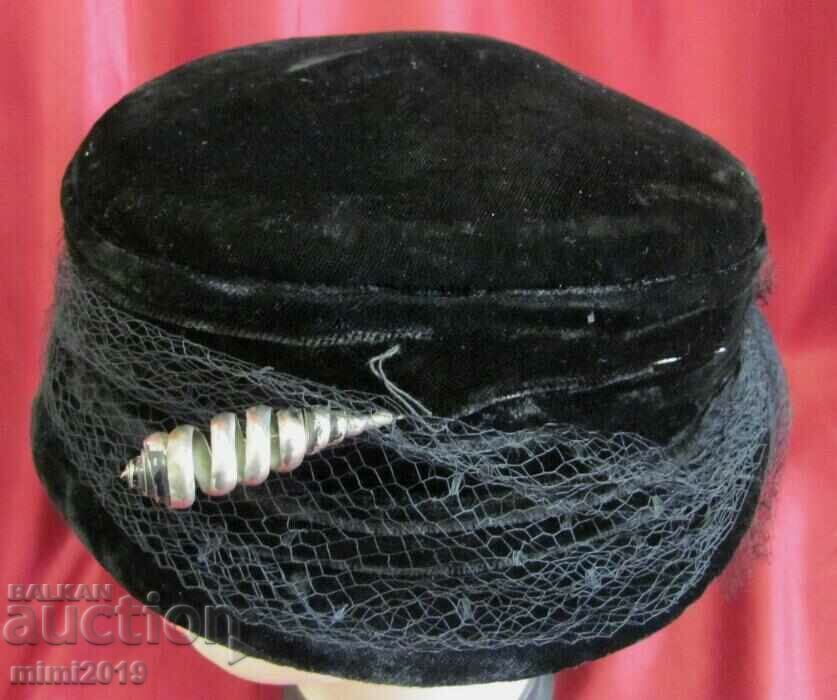 60's Antique Women's Pin Hat - 6 60's Antique Women's Pin Hat - 6