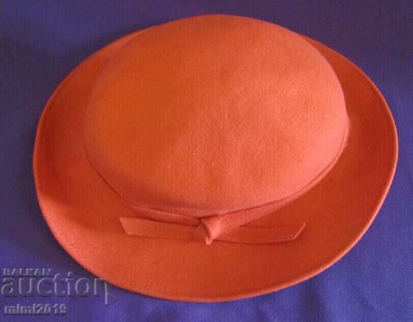 Auction 70's Antique Women's Felt Hat Auction 70's Antique Women's Felt Hat