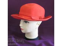 Αντικέ γυναικείο καπέλο από τσόχα της δεκαετίας του '70