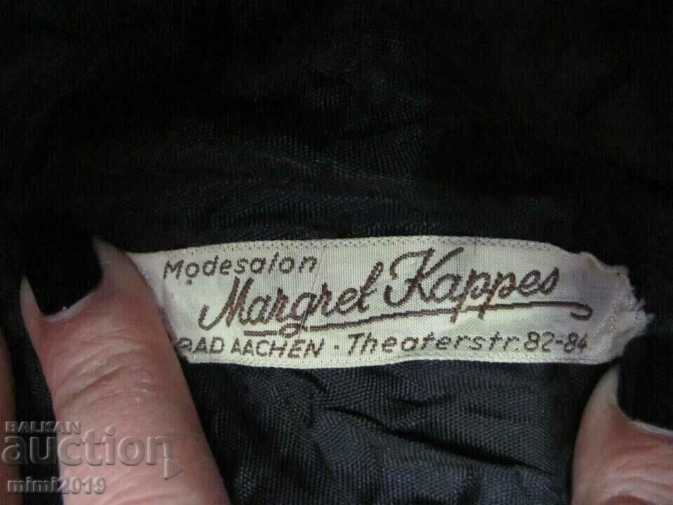 Auction  Vintich Designer Women's Leather Hat