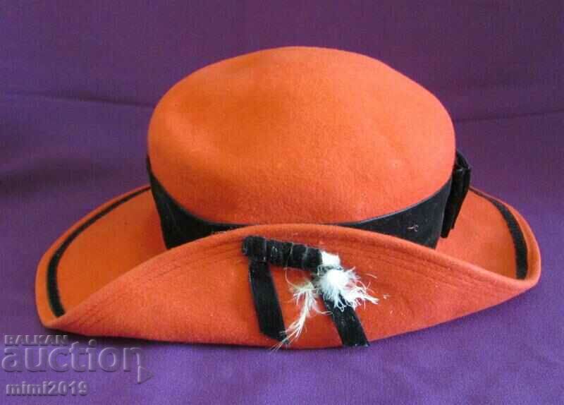 50's Antique Women's Felt and Velvet Hat - 6 50's Antique Women's Felt and Velvet Hat - 6