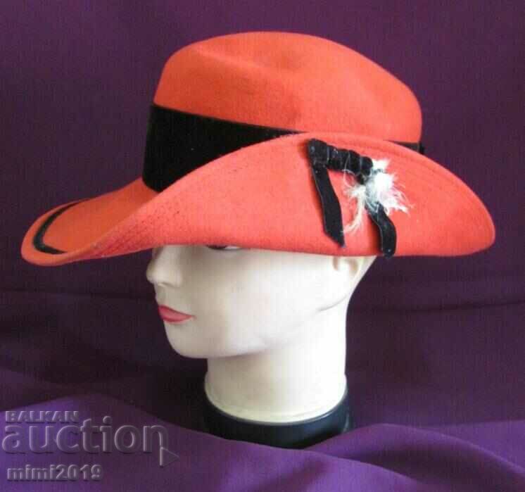 Pălărie antică pentru femei din pâslă și catifea anilor 50