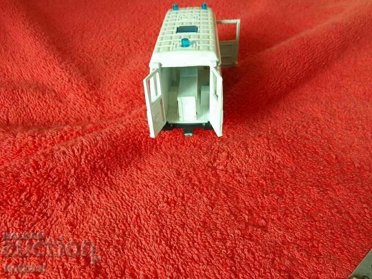 Mașină veche din metal siku W.- Germania Mercedes-Benz 809 D - 6