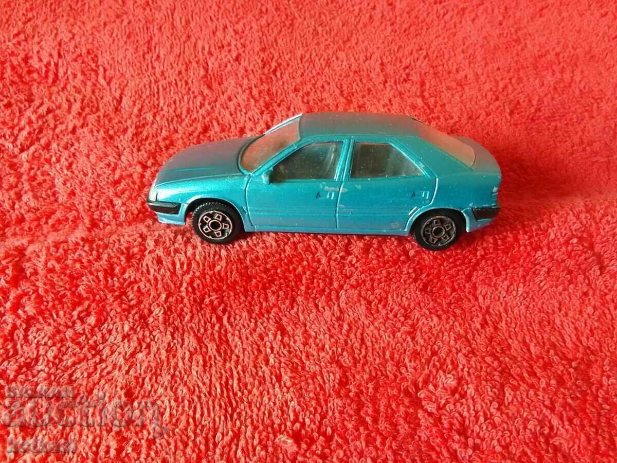 Old metal car burago Italy Citroen 1/43 with price 35.50 BGN | € 18.15 Old metal car burago Italy Citroen 1/43 with price 35.50 BGN | € 18.15