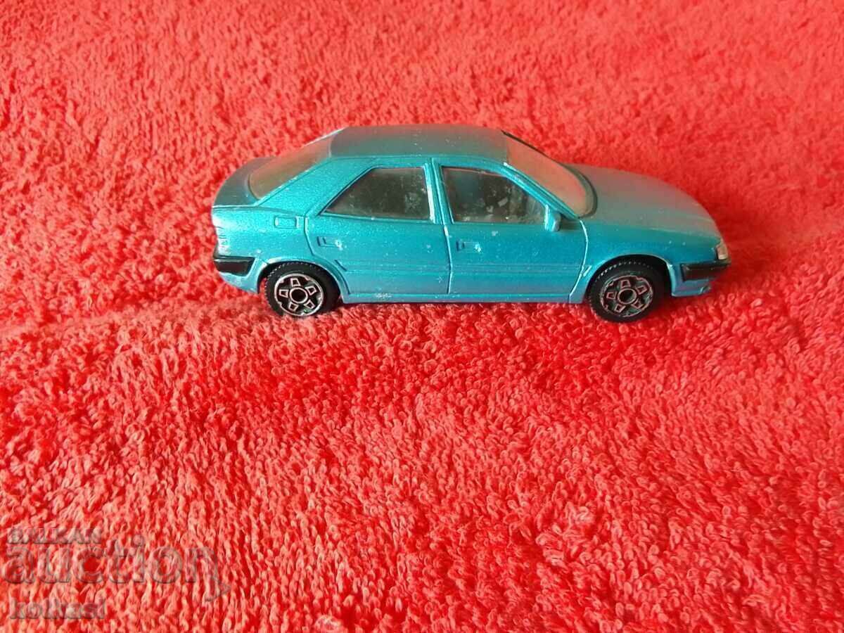 Delivery of Old metal car burago Italy Citroen 1/43