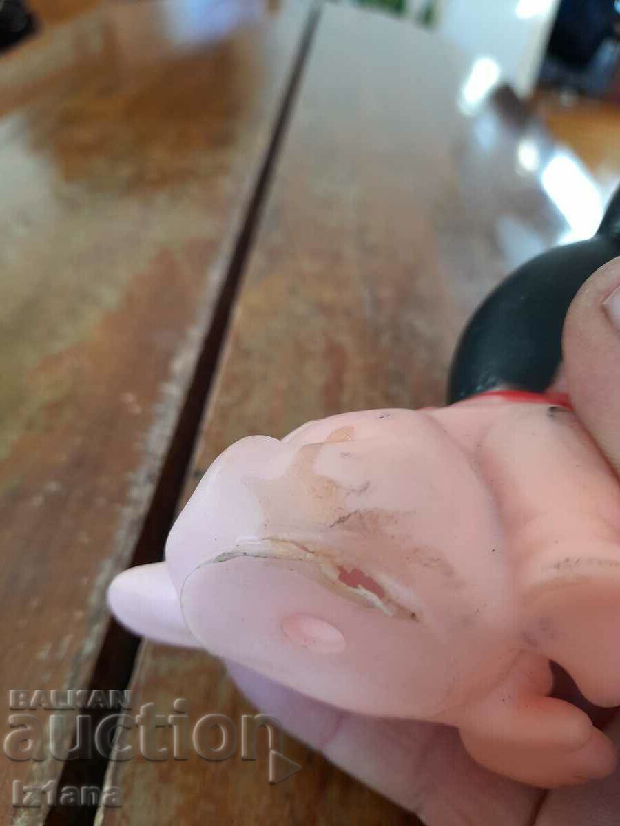 Auction An old Minnie Mouse toy Auction An old Minnie Mouse toy