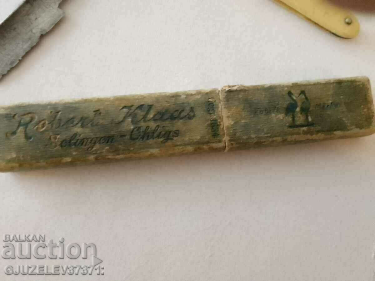 Auction Old razor Auction Old razor