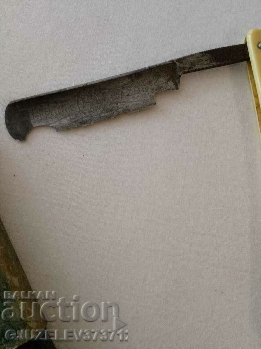 Old razor - 6 Old razor - 6