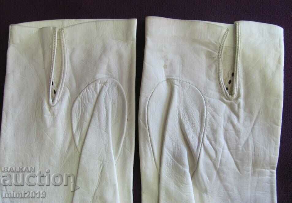 Auction 30's Antique Ladies Leather Gloves genuine leather Auction 30's Antique Ladies Leather Gloves genuine leather